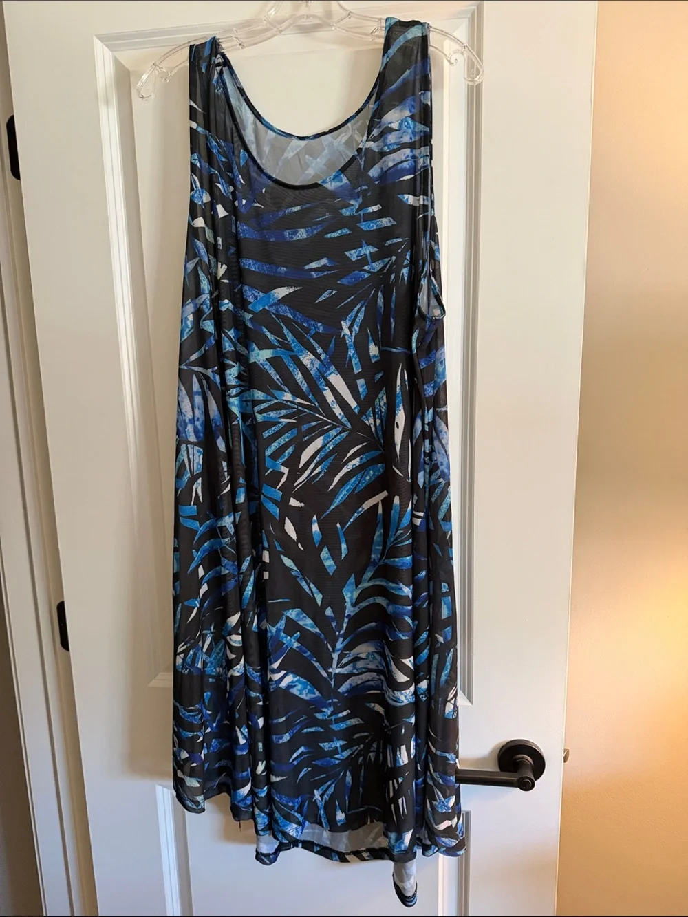 Swimsuits For All Black and Blue Leaf-Print Swim Coverup